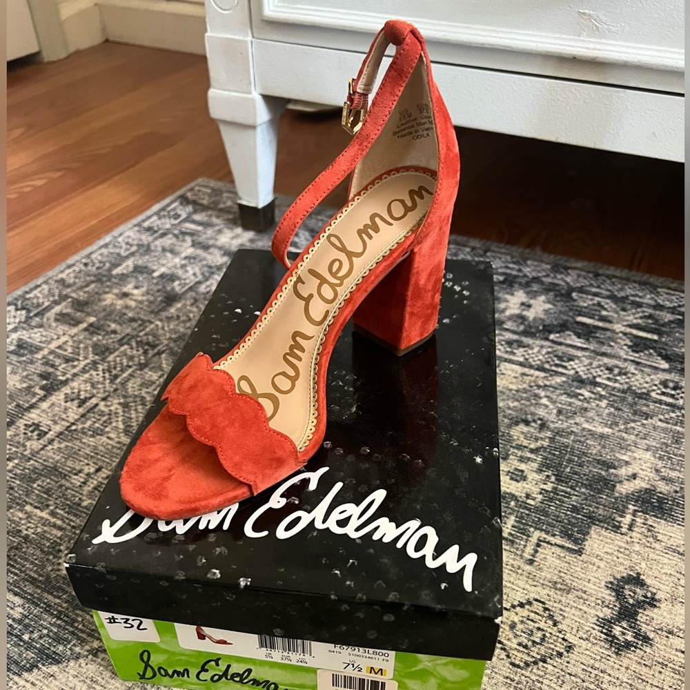 Sam Edelman suede heel